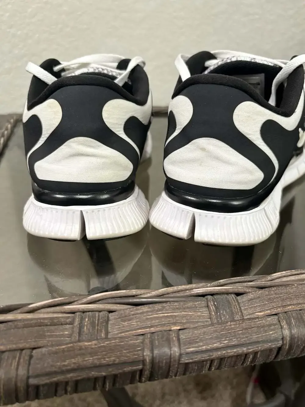 Nike  Free 5.0 Running Womens Shoes Black and White Geometric Pattern